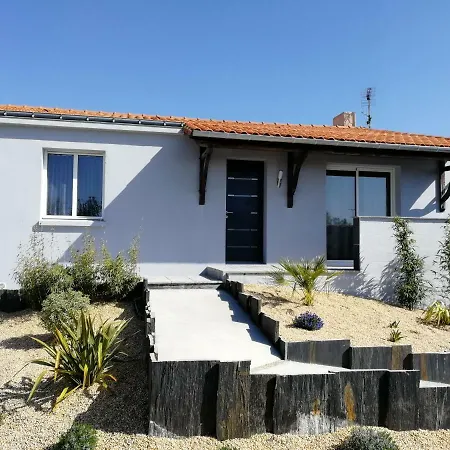Maison Lumineuse Villa Les Herbiers Exterior photo